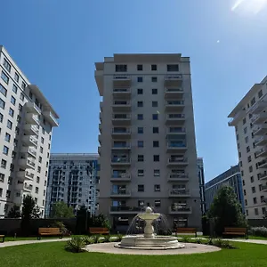 Ultimate Living Experience - Modern & Free Parking Near Romexpo Apartment Bucharest